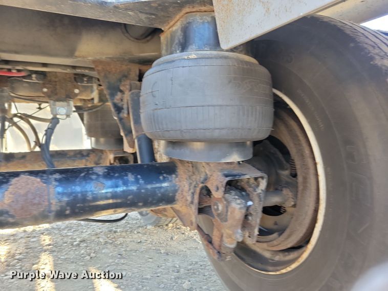 image for item NB9760 1998 Stainless Tank & Equipment  tank trailer