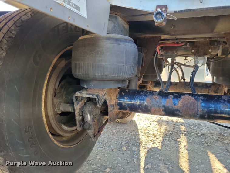 image for item NB9760 1998 Stainless Tank & Equipment  tank trailer