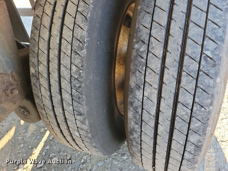 image for item NB9760 1998 Stainless Tank & Equipment  tank trailer