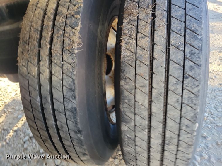 image for item NB9760 1998 Stainless Tank & Equipment  tank trailer