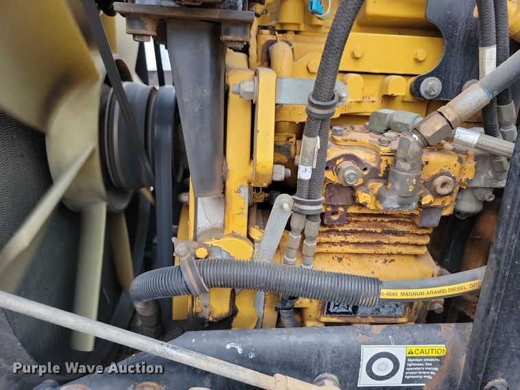 image for item NB9761 2003 Kenworth T800 box truck