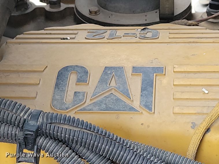 image for item NB9761 2003 Kenworth T800 box truck