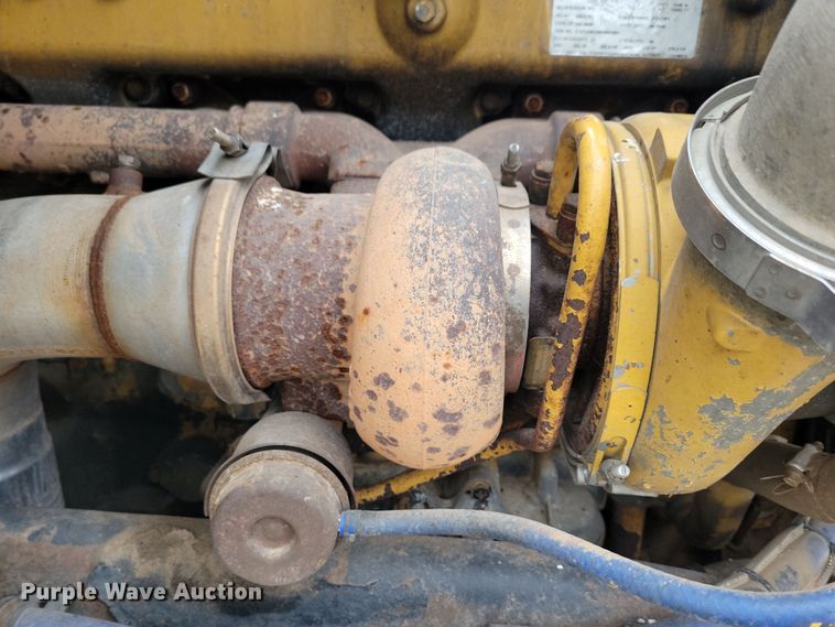 image for item NB9761 2003 Kenworth T800 box truck