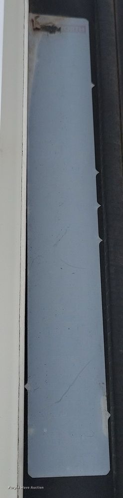 image for item NB9761 2003 Kenworth T800 box truck