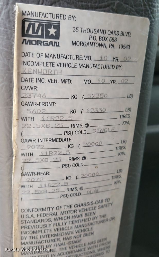 image for item NB9761 2003 Kenworth T800 box truck