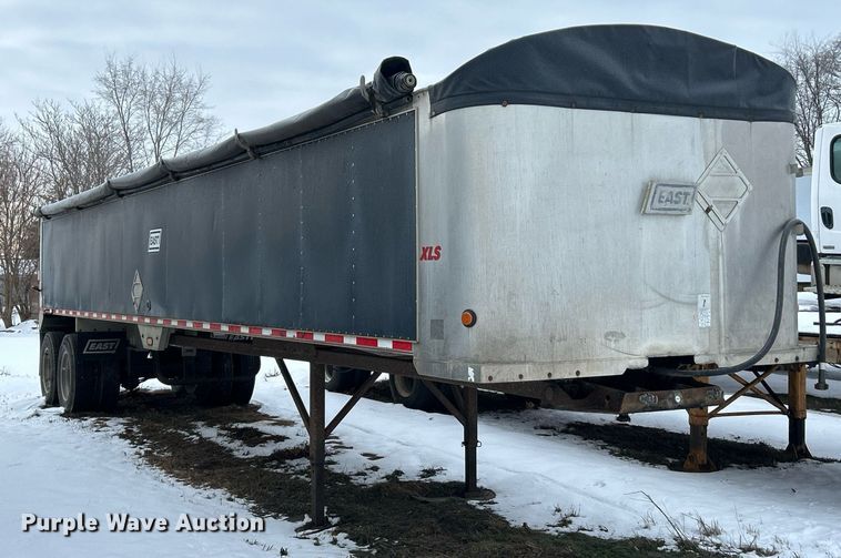 image for item NJ9738 2002 East XLS end dump trailer