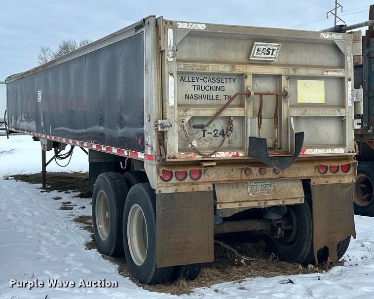 image for item NJ9738 2002 East XLS end dump trailer