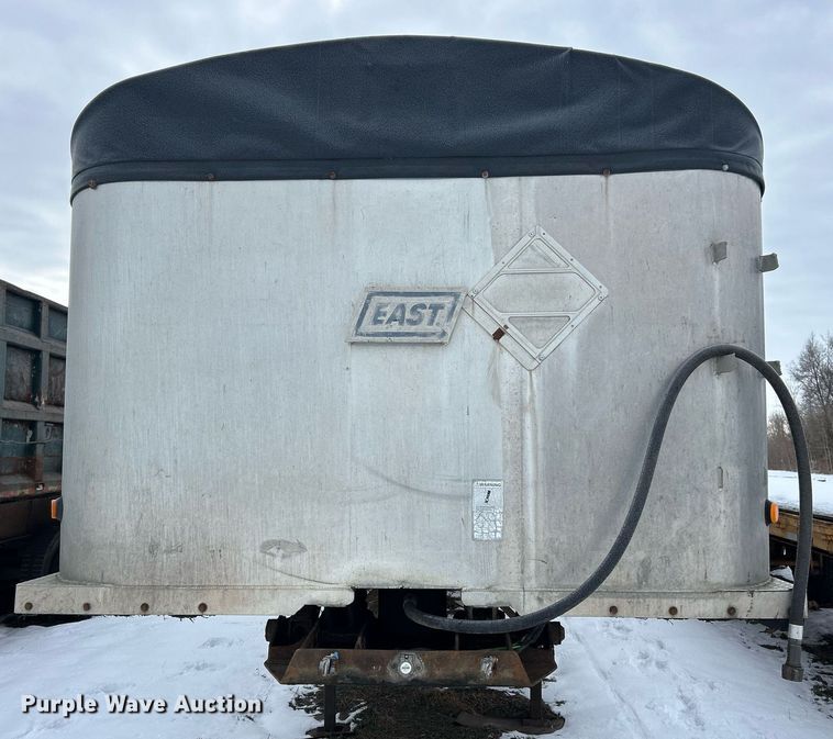 image for item NJ9738 2002 East XLS end dump trailer