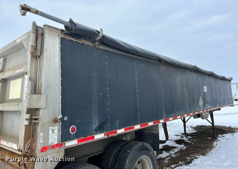 image for item NJ9738 2002 East XLS end dump trailer