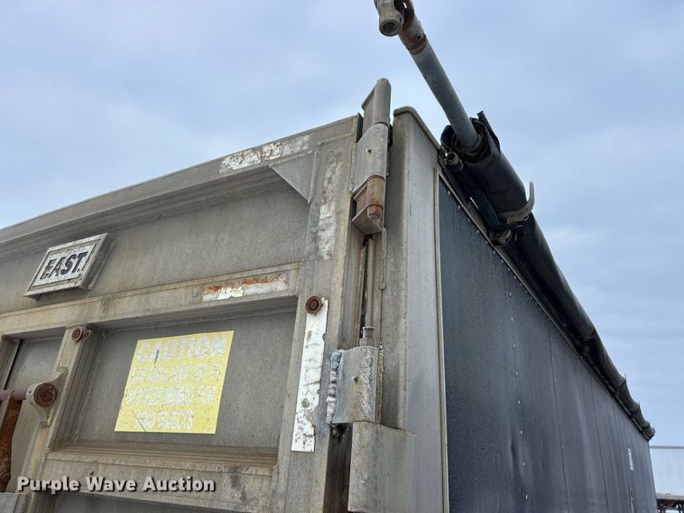 image for item NJ9738 2002 East XLS end dump trailer
