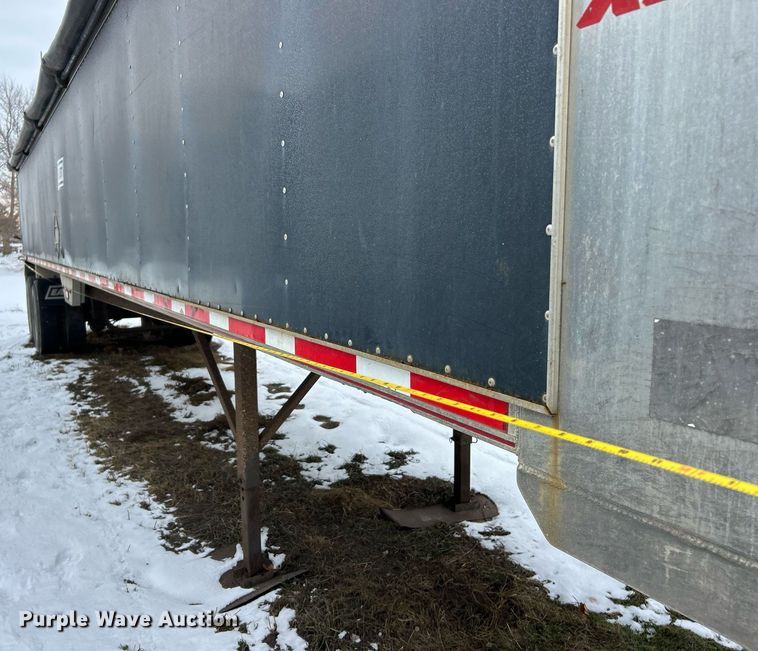 image for item NJ9738 2002 East XLS end dump trailer