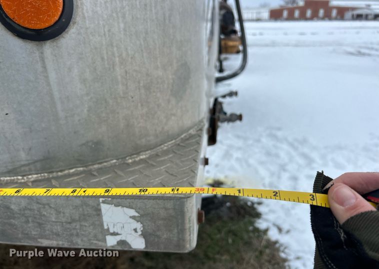 image for item NJ9738 2002 East XLS end dump trailer