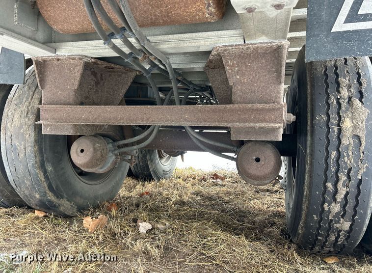 image for item NJ9738 2002 East XLS end dump trailer