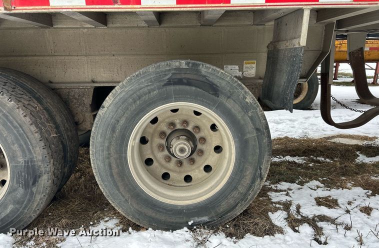 image for item NJ9738 2002 East XLS end dump trailer