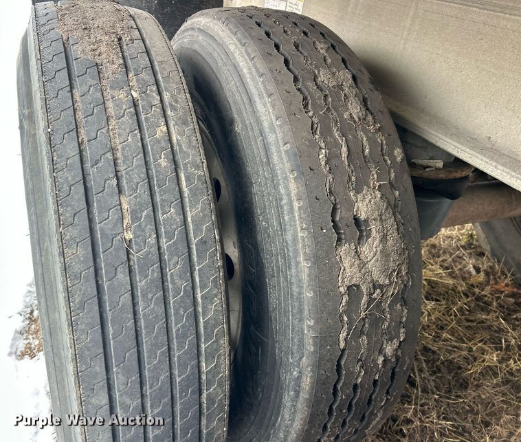 image for item NJ9738 2002 East XLS end dump trailer