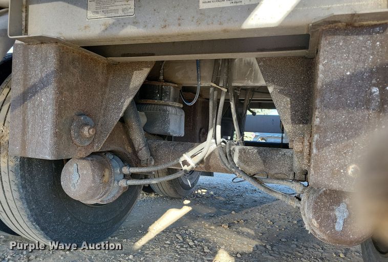 image for item OH9509 2000 Nova tank trailer