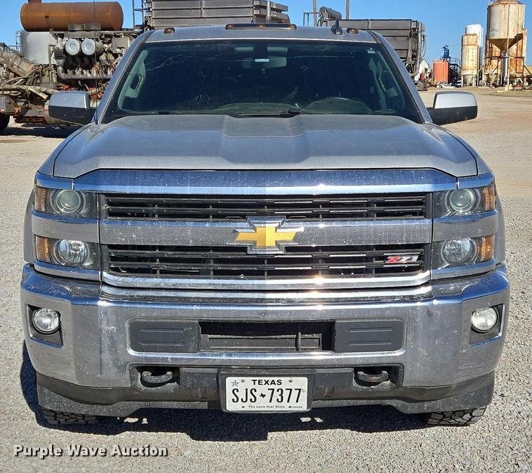 image for item DJ0850 2017 Chevrolet Silverado 2500HD Crew Cab pickup truck
