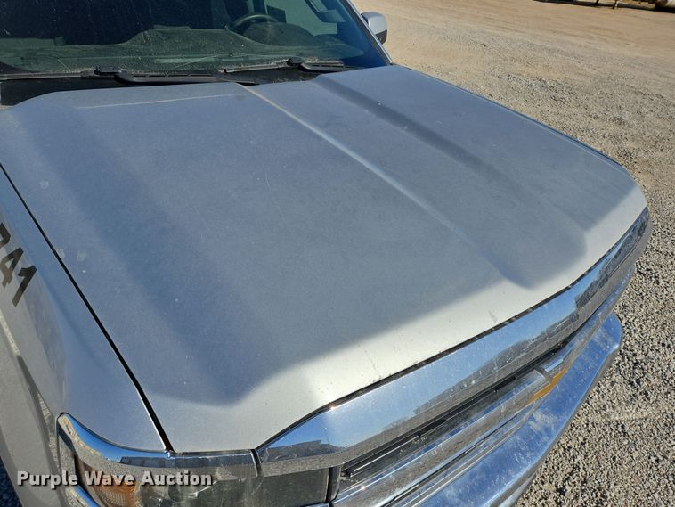 image for item DJ0850 2017 Chevrolet Silverado 2500HD Crew Cab pickup truck