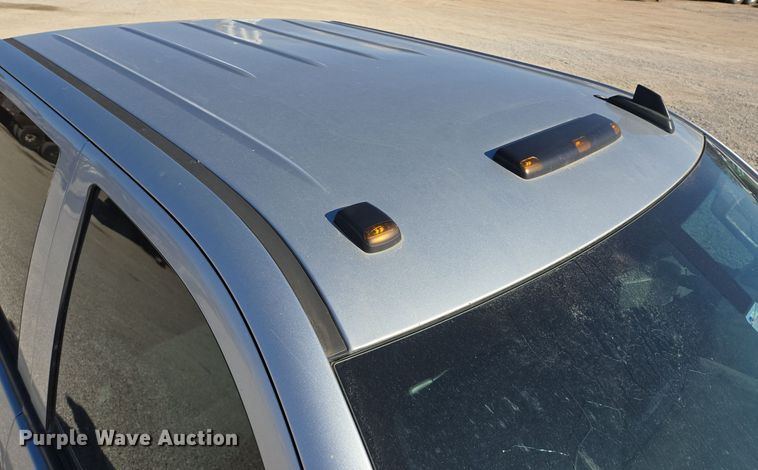 image for item DJ0850 2017 Chevrolet Silverado 2500HD Crew Cab pickup truck