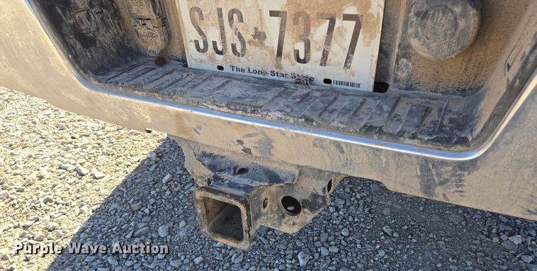 image for item DJ0850 2017 Chevrolet Silverado 2500HD Crew Cab pickup truck