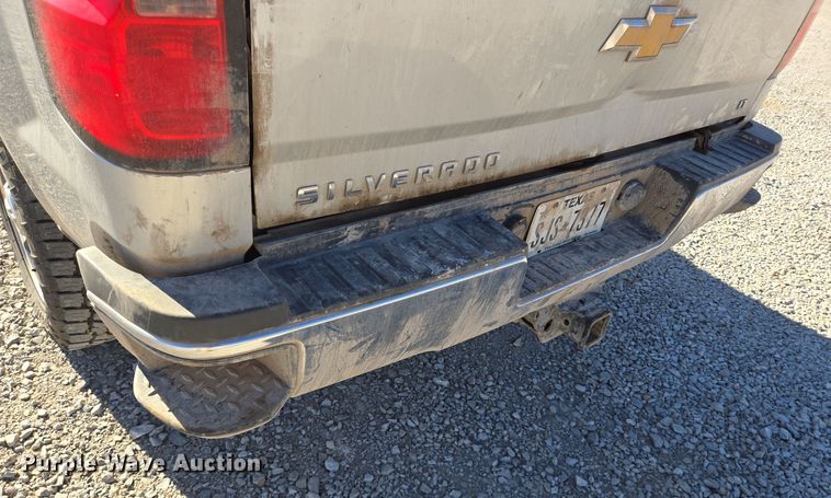 image for item DJ0850 2017 Chevrolet Silverado 2500HD Crew Cab pickup truck