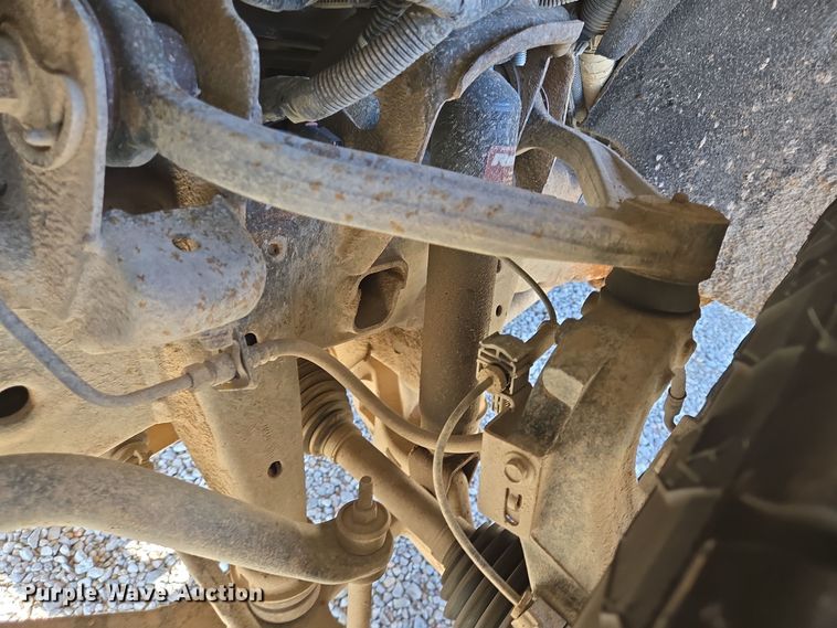 image for item DJ0850 2017 Chevrolet Silverado 2500HD Crew Cab pickup truck