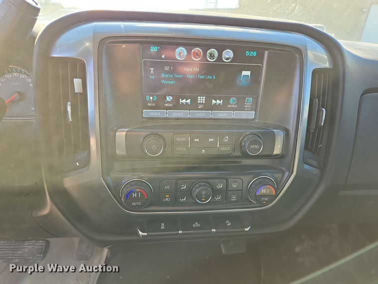 image for item DJ0850 2017 Chevrolet Silverado 2500HD Crew Cab pickup truck