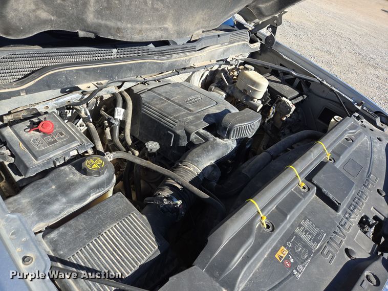 image for item DJ0850 2017 Chevrolet Silverado 2500HD Crew Cab pickup truck