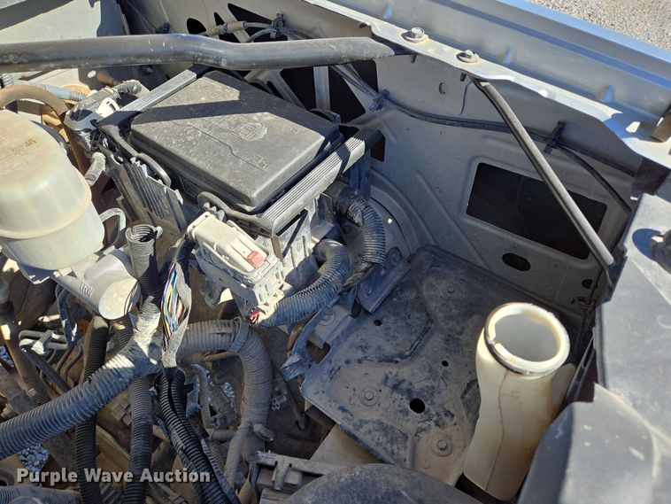 image for item DJ0850 2017 Chevrolet Silverado 2500HD Crew Cab pickup truck