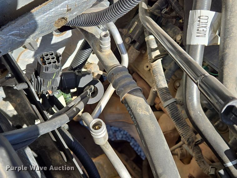 image for item DJ0850 2017 Chevrolet Silverado 2500HD Crew Cab pickup truck