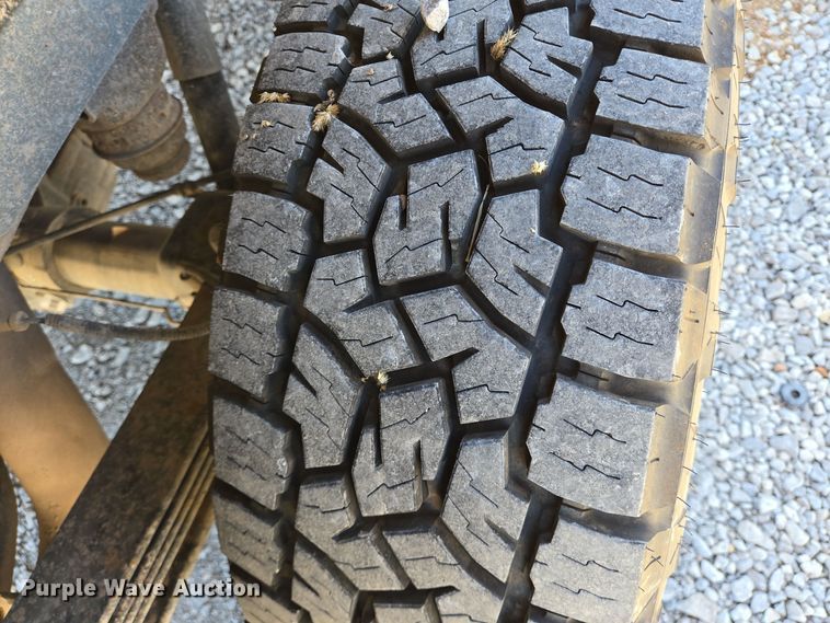 image for item DJ0850 2017 Chevrolet Silverado 2500HD Crew Cab pickup truck