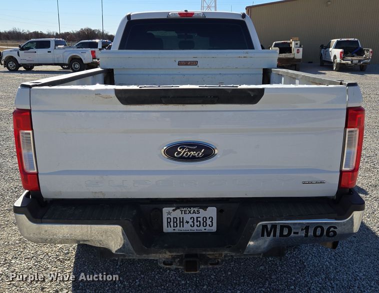 image for item DJ0851 2017 Ford F250 Super Duty XL Crew Cab pickup truck