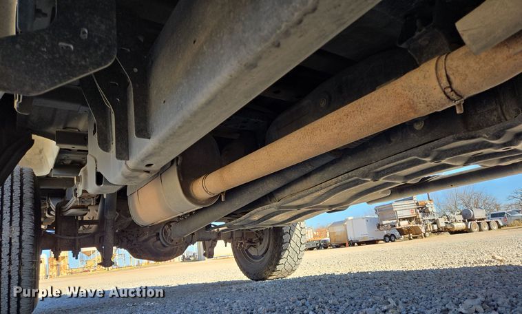 image for item DJ0851 2017 Ford F250 Super Duty XL Crew Cab pickup truck