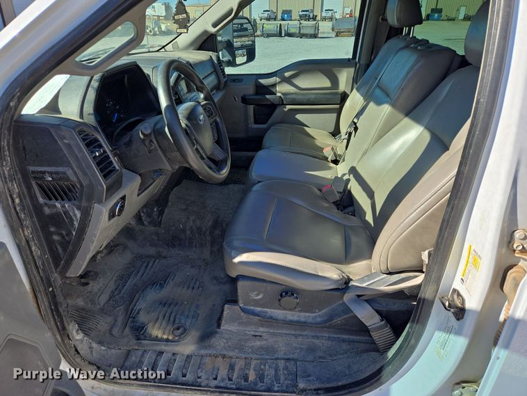 image for item DJ0851 2017 Ford F250 Super Duty XL Crew Cab pickup truck