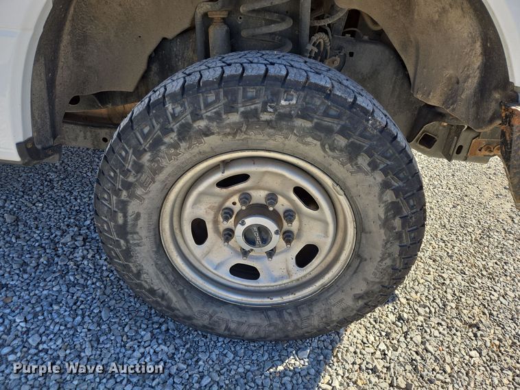 image for item DJ0851 2017 Ford F250 Super Duty XL Crew Cab pickup truck