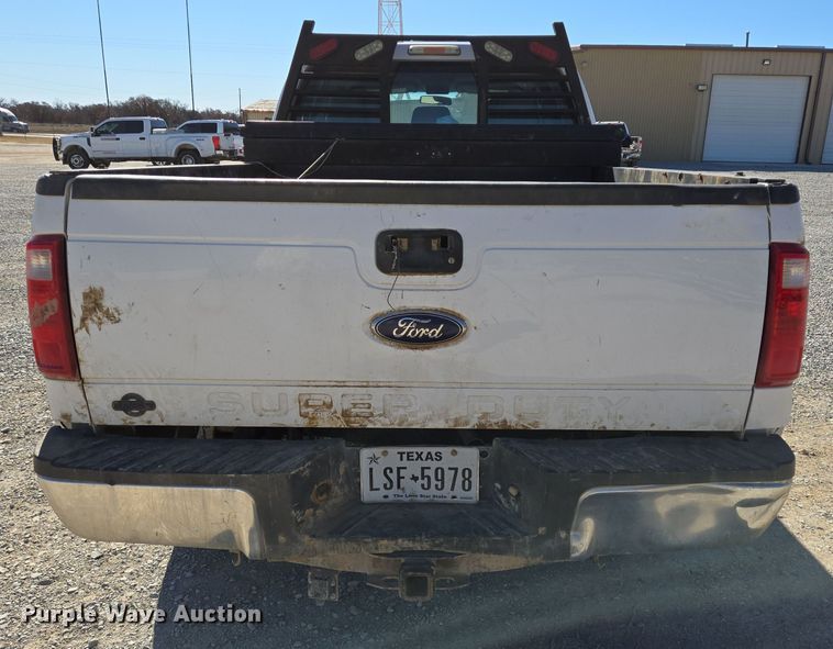 image for item DJ0853 2014 Ford F350 Super Duty XL Crew Cab pickup truck