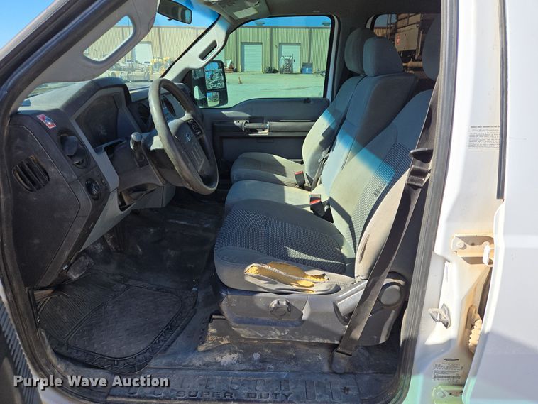 image for item DJ0853 2014 Ford F350 Super Duty XL Crew Cab pickup truck