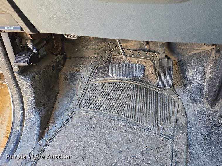 image for item DJ0853 2014 Ford F350 Super Duty XL Crew Cab pickup truck