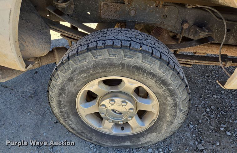 image for item DJ0853 2014 Ford F350 Super Duty XL Crew Cab pickup truck