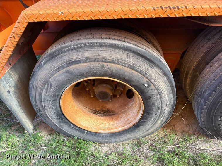 image for item DJ0857 2011 NOV Appco FS-30 frac sander trailer