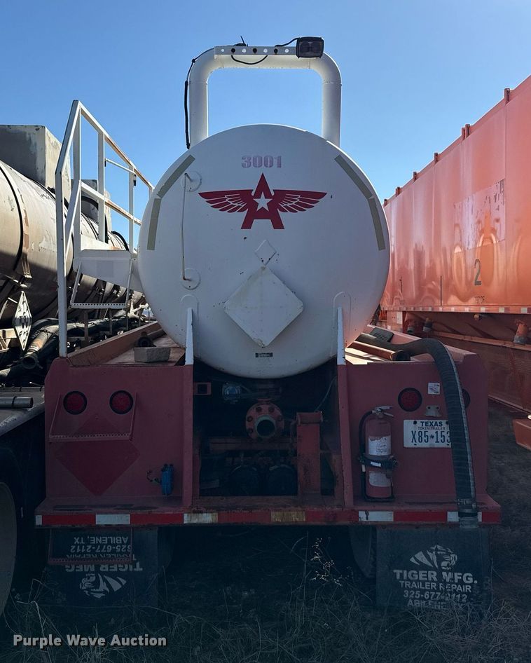 image for item DJ0860 2013 Proco PVT vacuum trailer