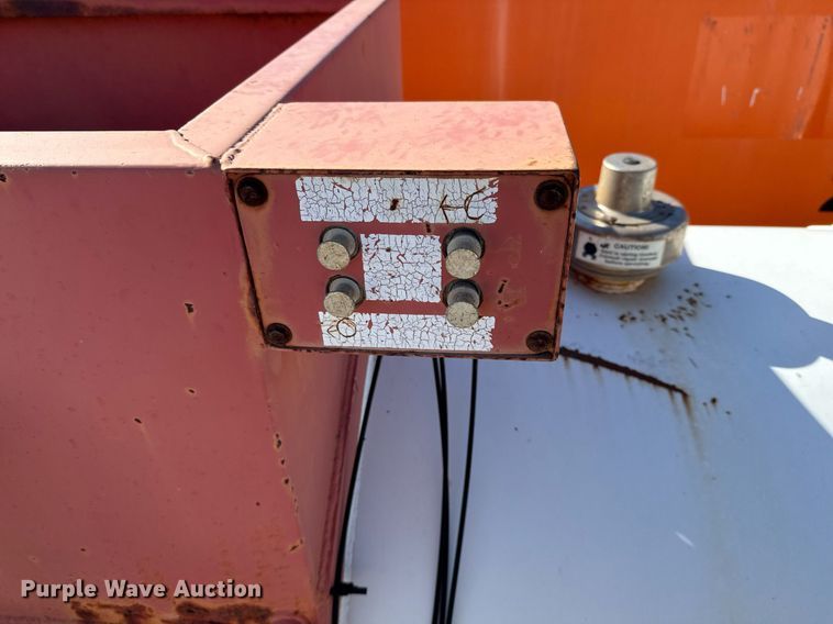 image for item DJ0860 2013 Proco PVT vacuum trailer