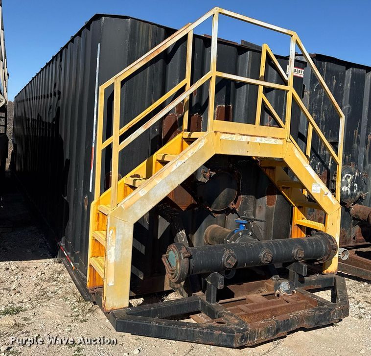 image for item DJ0861 Dragon frac tank trailer