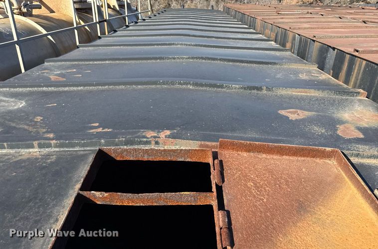 image for item DJ0861 Dragon frac tank trailer