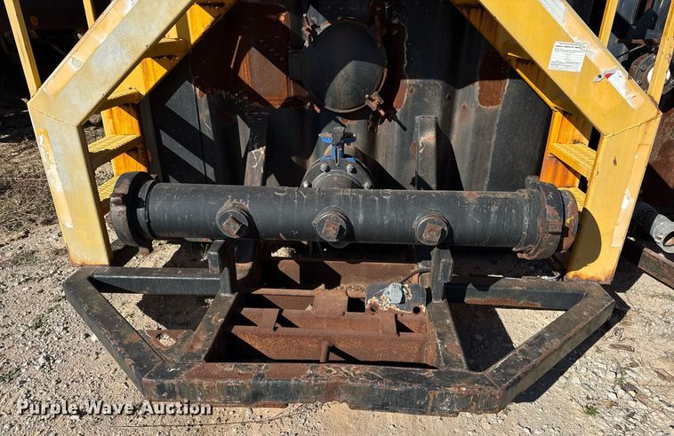 image for item DJ0861 Dragon frac tank trailer