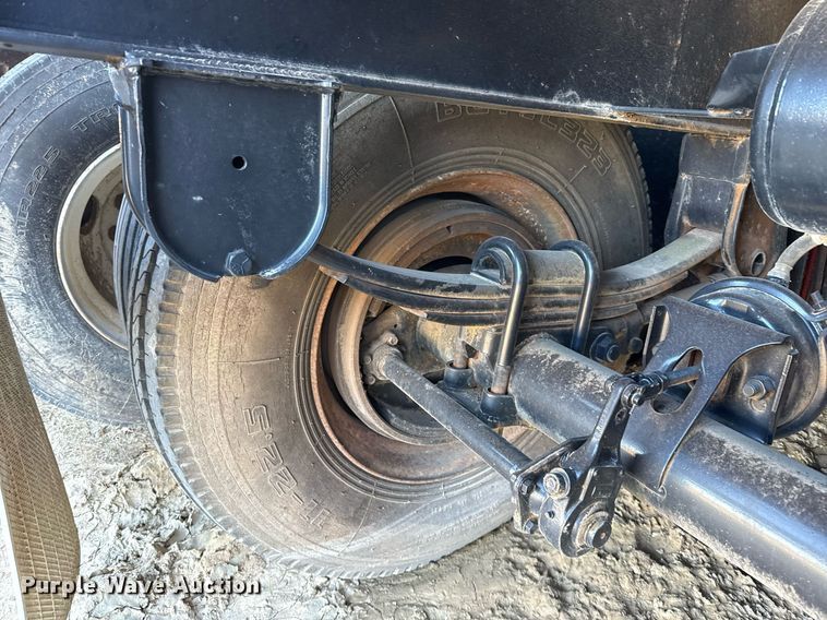 image for item DJ0861 Dragon frac tank trailer