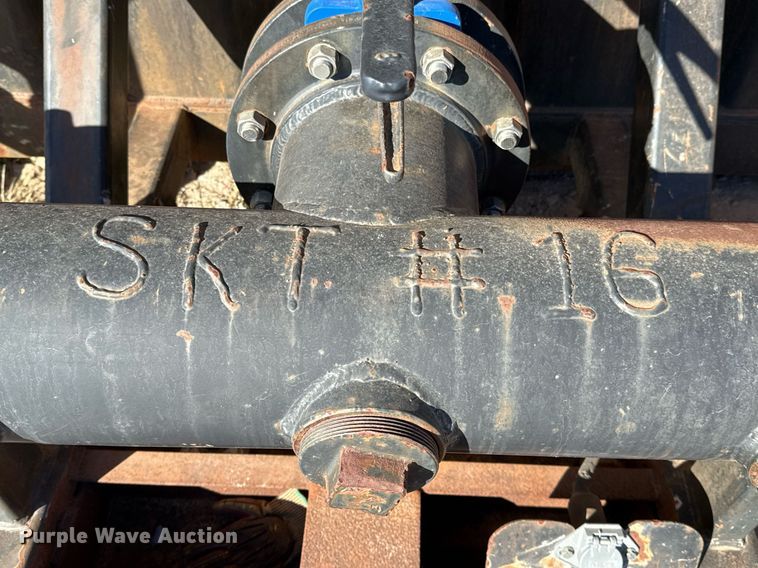 image for item DJ0861 Dragon frac tank trailer