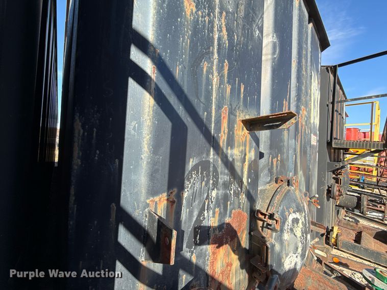 image for item DJ0862 Dragon Frac tank trailer