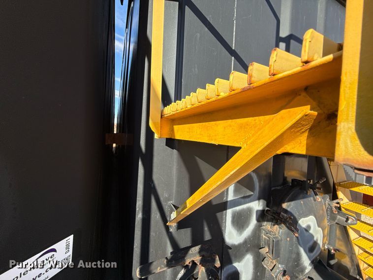 image for item DJ0863 Dragon frac tank trailer