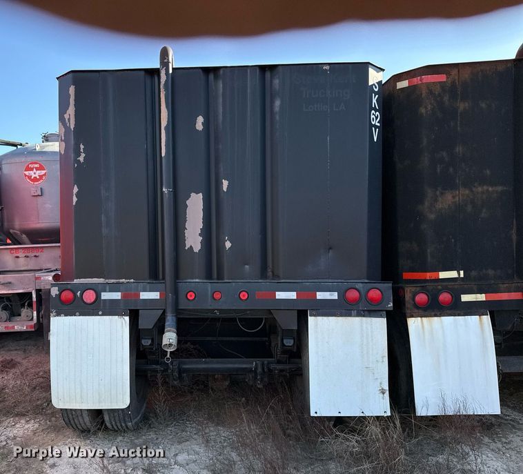 image for item DJ0863 Dragon frac tank trailer